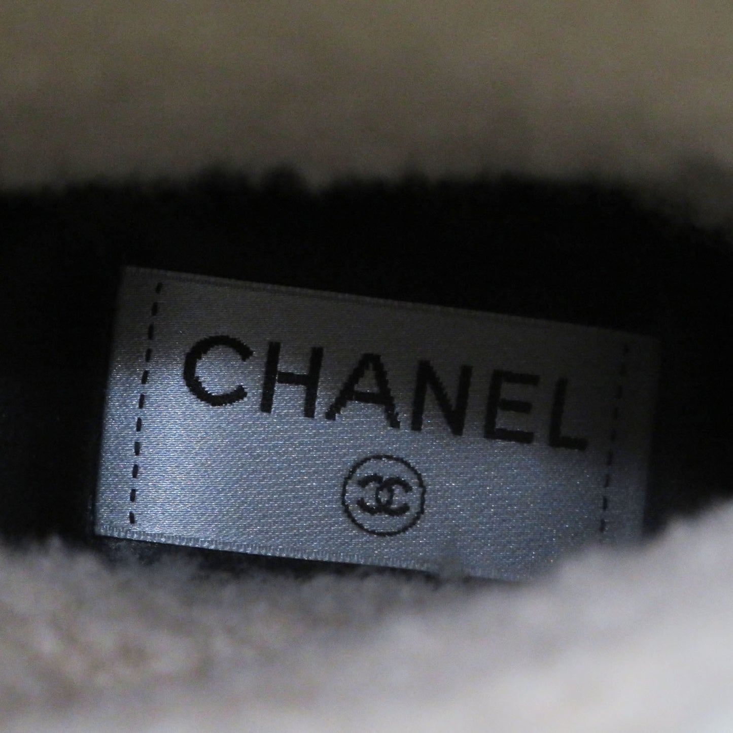 CHANEL short boots G34080 Mouton leather Black beige 34.5