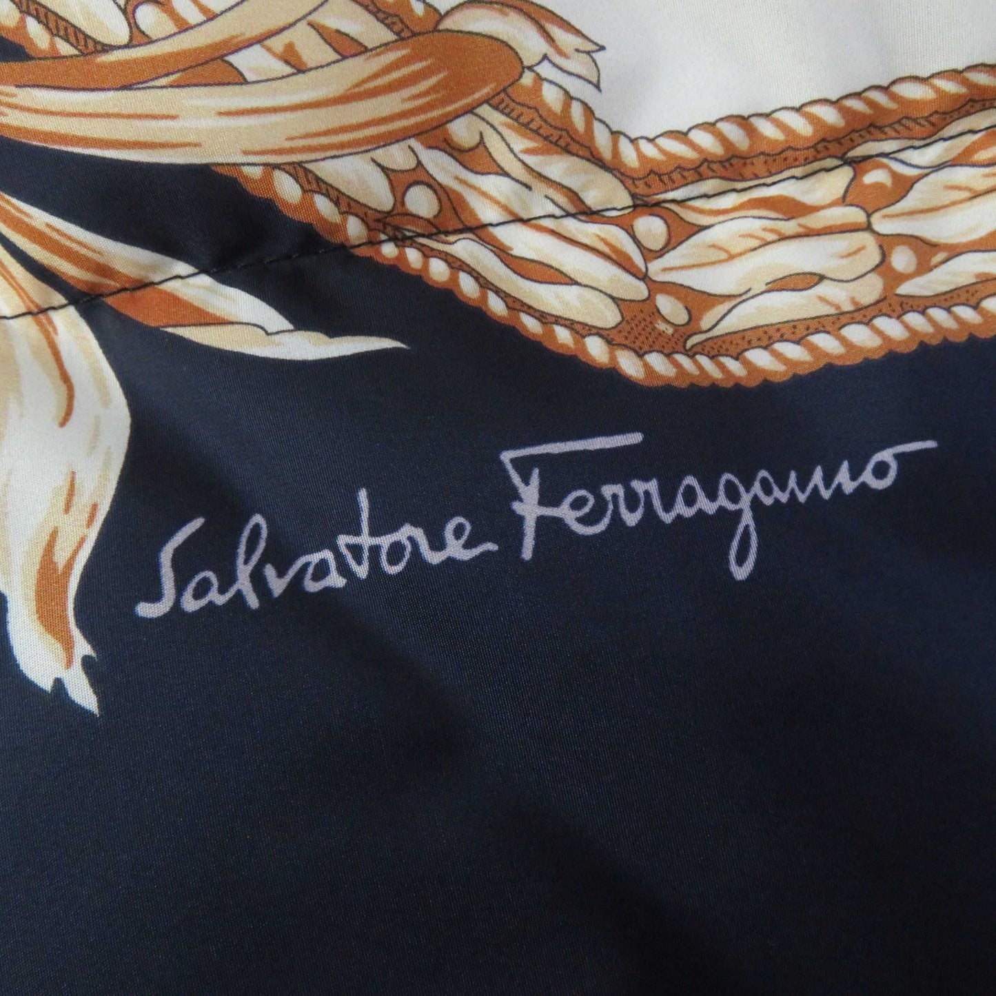 Salvatore Ferragamo down coat polyester Navy/Multi 38