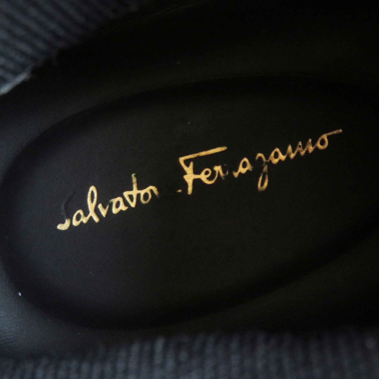 Salvatore Ferragamo sneakers ー black