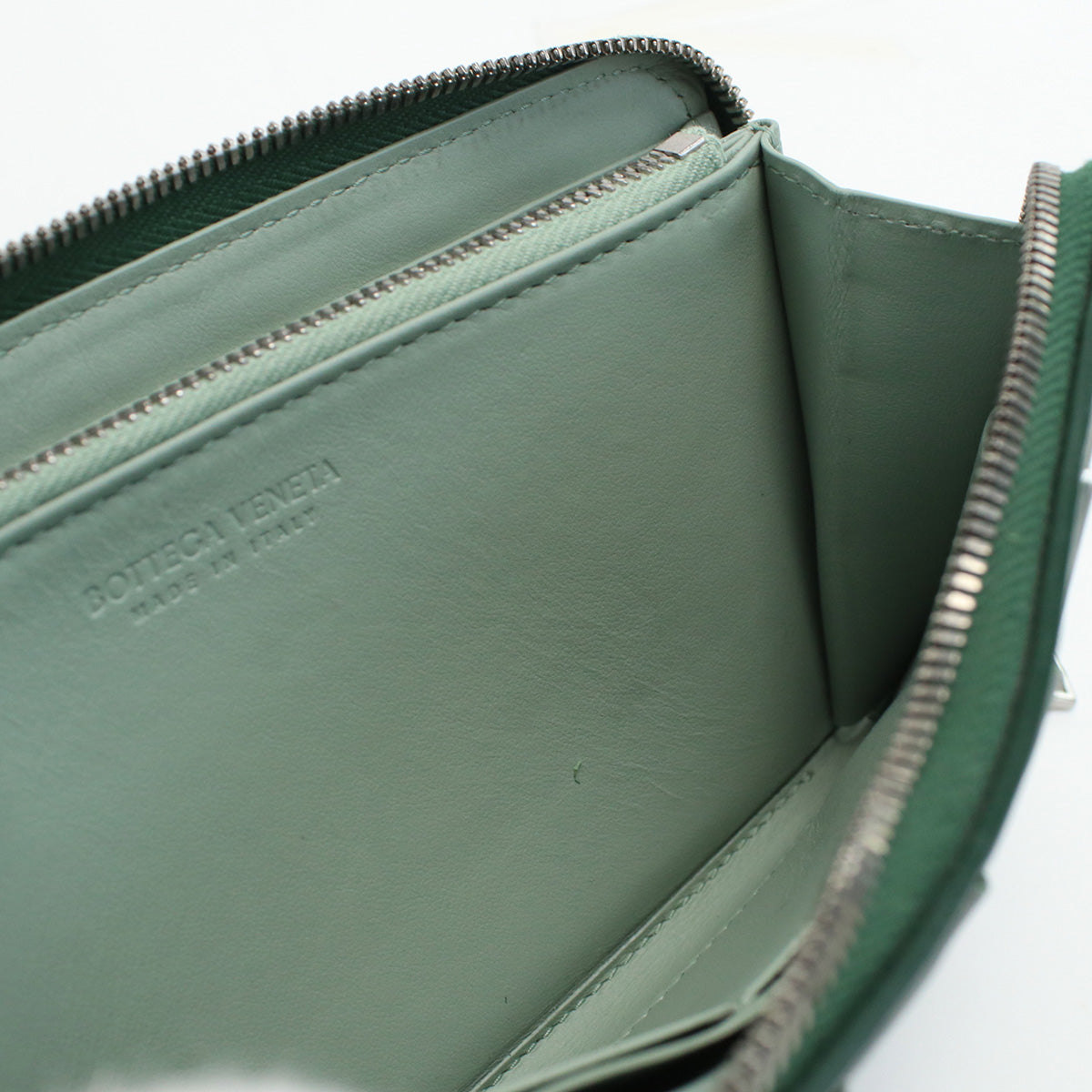 BOTTEGAVENETA Zip around wallet INTRECCIATO PurseZip Around Calfskin  green mens